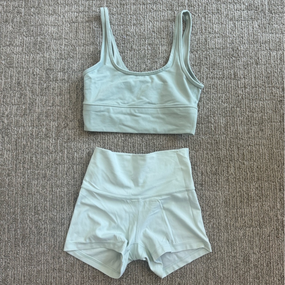 Mint Green Aritizia Workout Yoga Set
